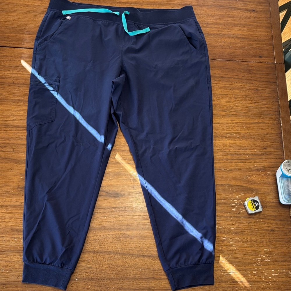Figs Technical Collection navy scrub joggers